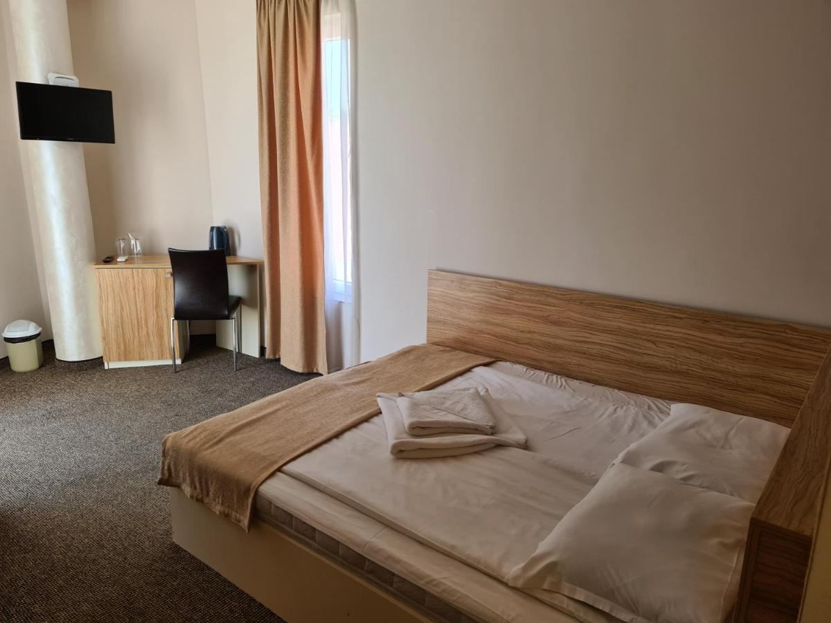 Hotel Mida ออบซอร์ ภายนอก รูปภาพ